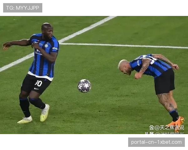 劳塔罗梅开二度后跪地庆祝，国米队长展现领袖风范